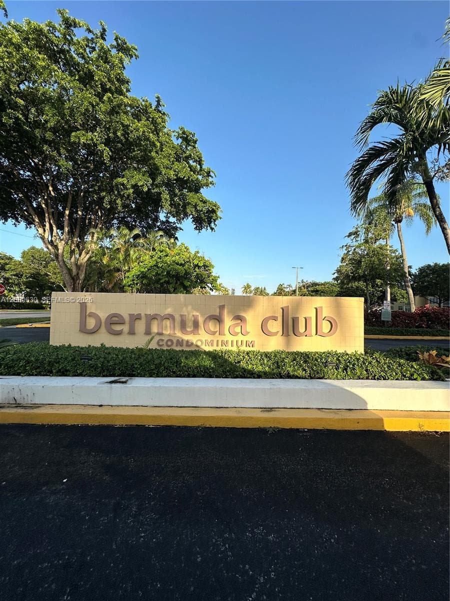 6090 NW 64th Ave # 310, Tamarac FL 33319 - Tamarac, FL - Photo 1