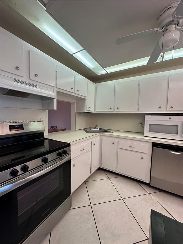 6090 NW 64th Ave # 310, Tamarac FL 33319 - Tamarac, FL - Photo 5