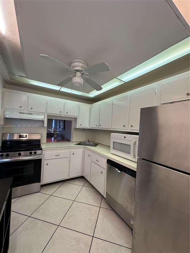 6090 NW 64th Ave # 310, Tamarac FL 33319 - Tamarac, FL - Photo 4