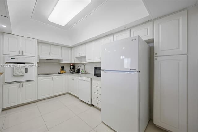 19370 Collins Ave # 1426, Sunny Isles Beach FL 33160 - Sunny Isles Beach, FL - Photo 7