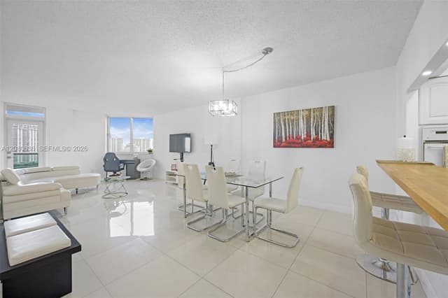 19370 Collins Ave # 1426, Sunny Isles Beach FL 33160 - Sunny Isles Beach, FL - Photo 4