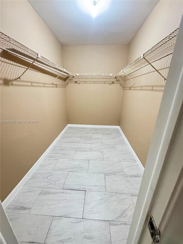 3129 Oakland Shores Dr # A109, Oakland Park FL 33309 - Oakland Park, FL - Photo 2