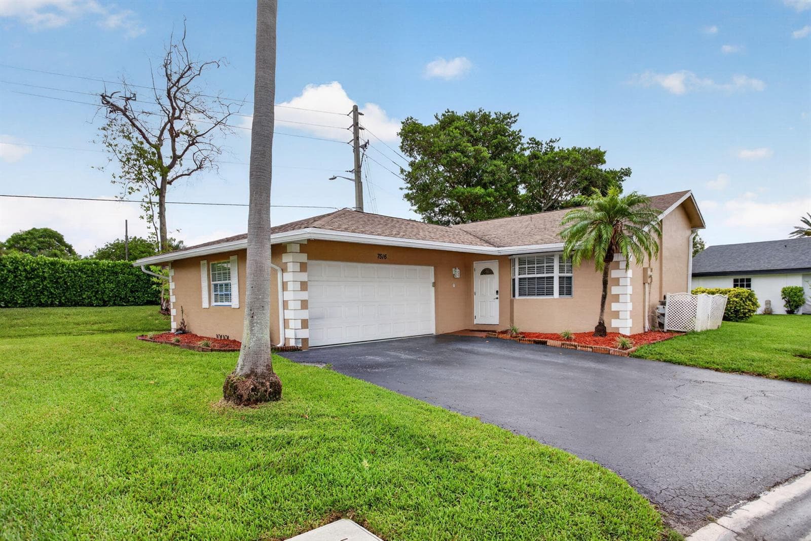 7516 NW 88th Terrace, Tamarac FL 33321 - Tamarac, FL - Photo 1