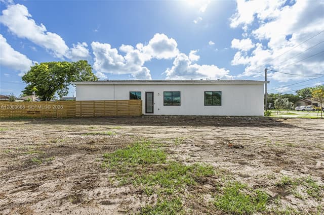 5535 SW 19th St, West Park FL 33023 - West Park, FL - Photo 7