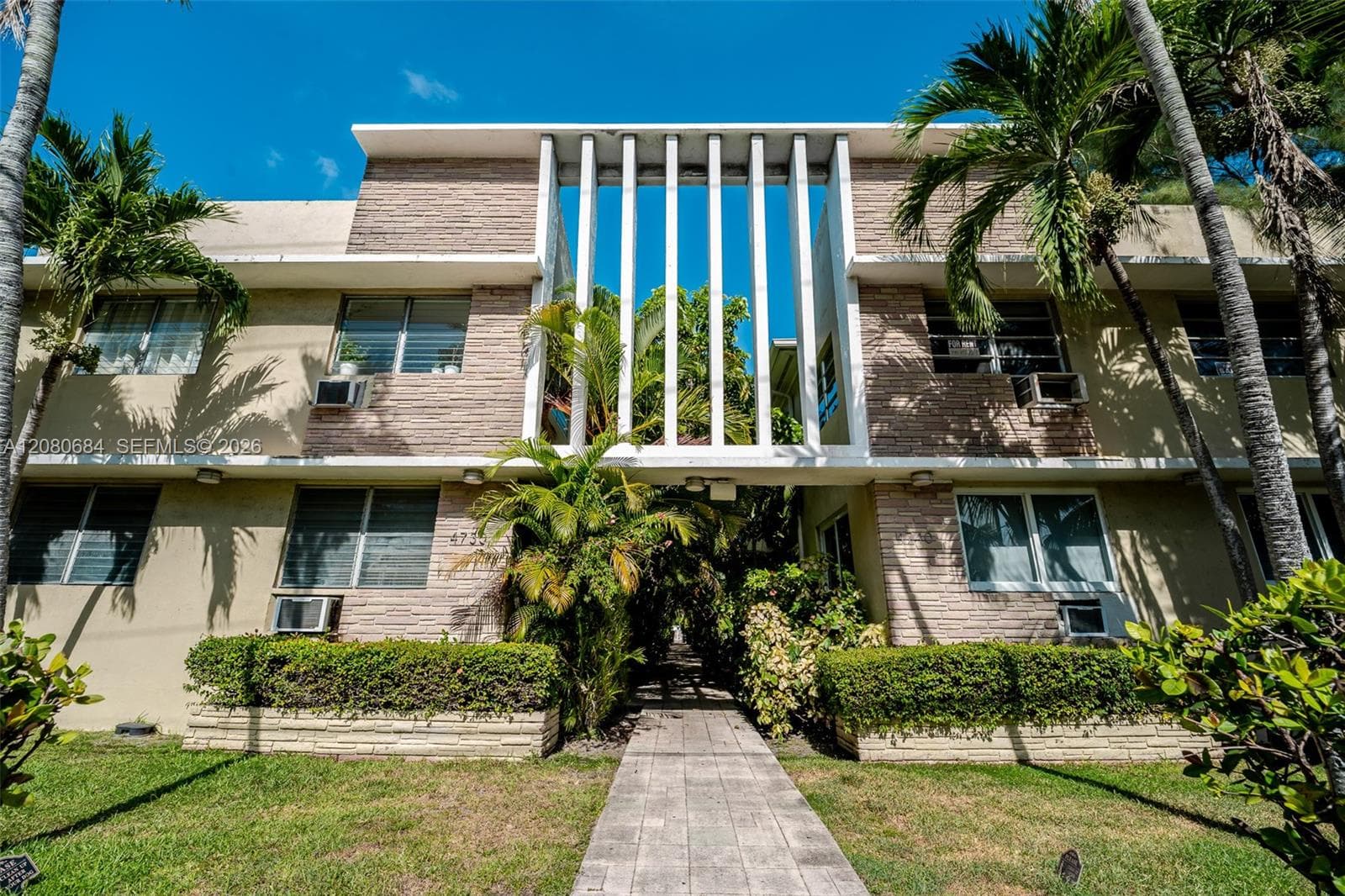 4730 Pine Tree Dr # 17, Miami Beach FL 33140 - Miami Beach, FL - Photo 1