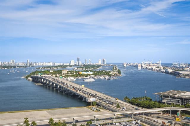 1400 Biscayne Blvd # 2304, Miami FL 33132 - Miami, FL - Photo 2