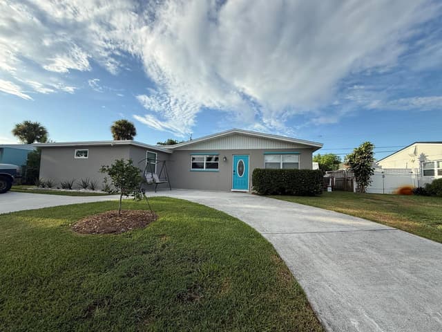 4400 APPLECREST Drive, Palm Beach Gardens FL 33410 - Palm Beach Gardens, FL - Photo 3