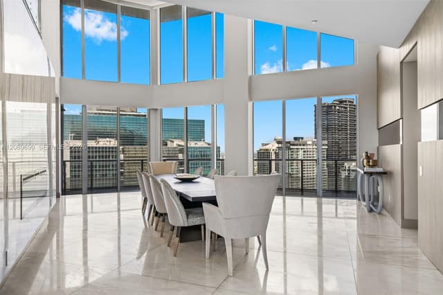1300 Brickell Bay Dr, Miami FL 33131 - Miami, FL - Photo 6