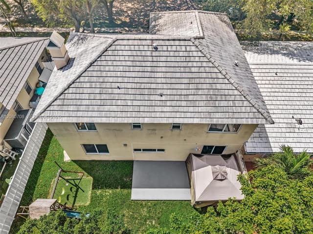10301 Panama St, Cooper City FL 33026 - Cooper City, FL - Photo 4