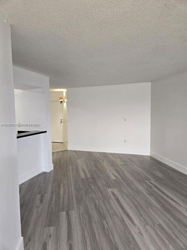 6955 NW 186th St # F205, Hialeah FL 33015 - Hialeah, FL - Photo 3