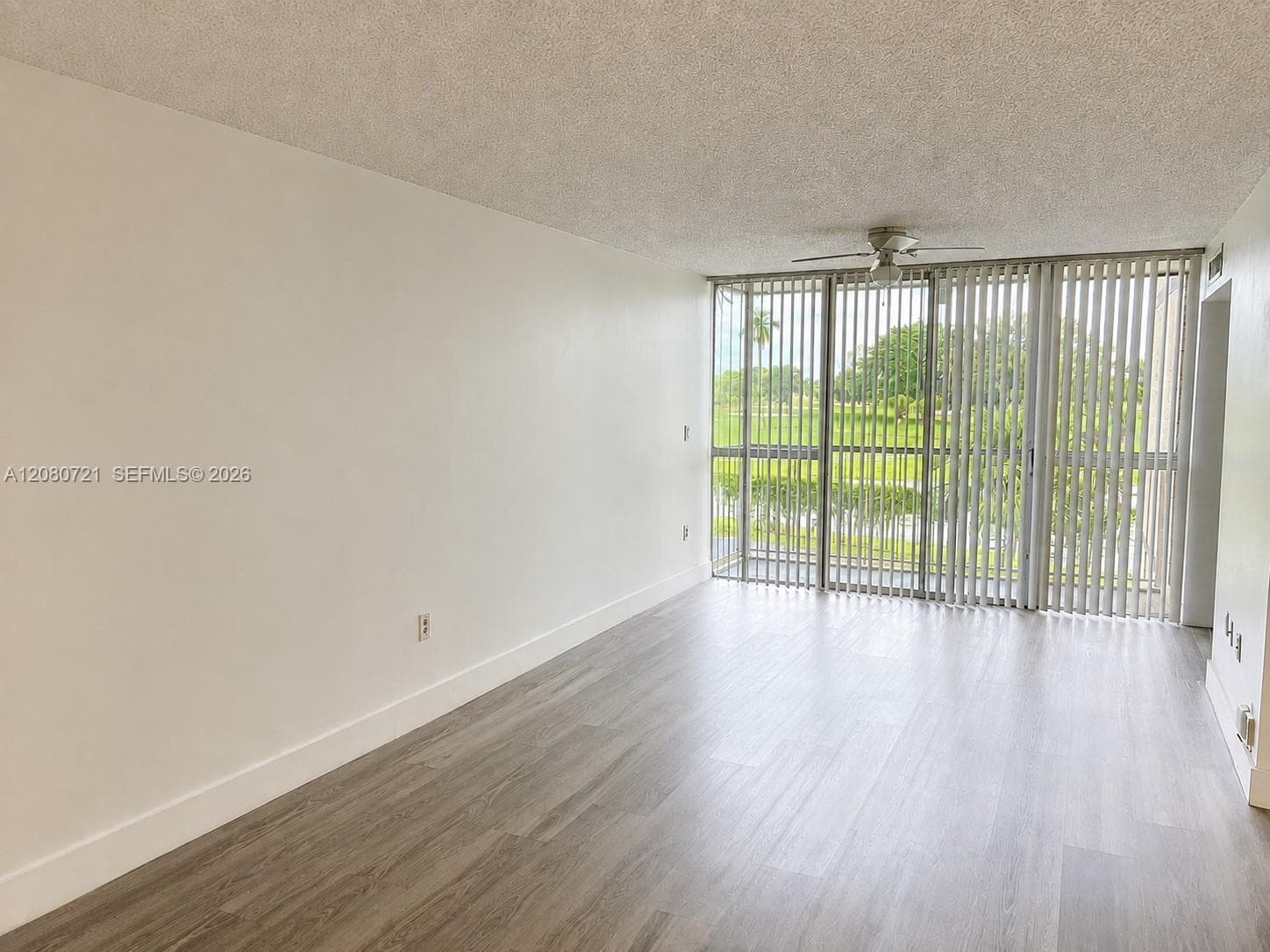 6955 NW 186th St # F205, Hialeah FL 33015