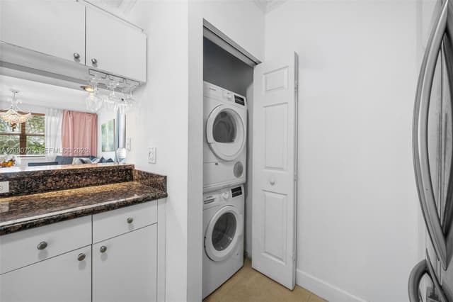17150 N Bay Rd # 2516, Sunny Isles Beach FL 33160 - Sunny Isles Beach, FL - Photo 5