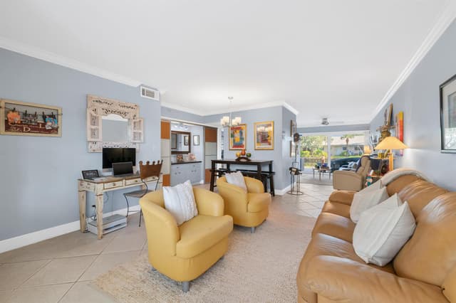 535 HENDRICKS Isle # 106, Fort Lauderdale FL 33301 - Fort Lauderdale, FL - Photo 2