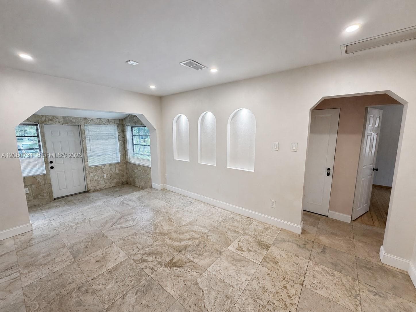 1820 Coolidge St, Hollywood FL 33020