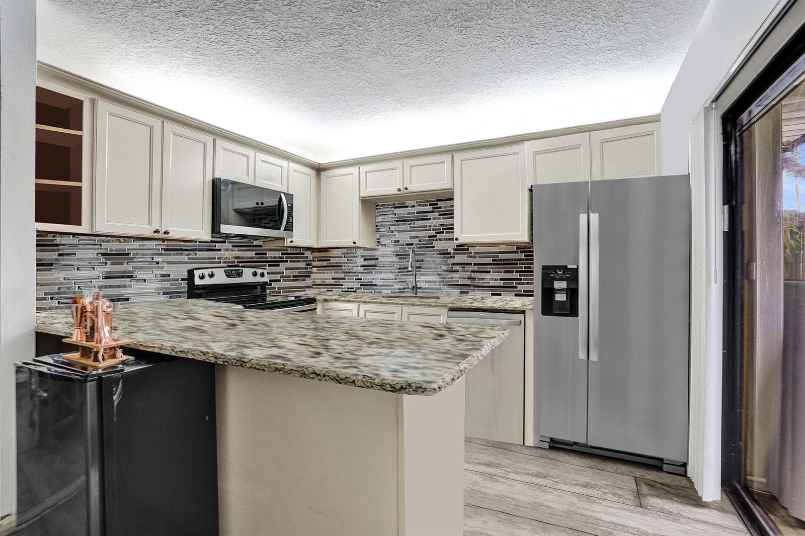 9993 NW 7th Street, Plantation FL 33324 - Plantation, FL - Photo 1