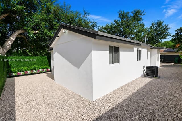 2144 NW 89th Ter, Miami FL 33147 - Miami, FL - Photo 2