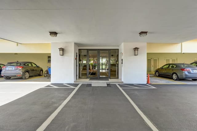2500 NE 48TH Lane # 606, Fort Lauderdale FL 33308 - Fort Lauderdale, FL - Photo 5