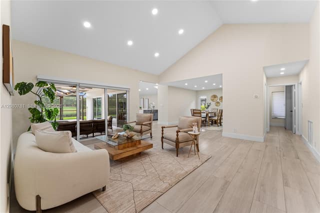 1900 Lakeshore Dr, Weston FL 33326 - Weston, FL - Photo 6