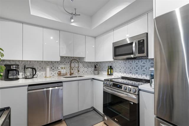 1775 Washington Ave # 6E, Miami Beach FL 33139 - Miami Beach, FL - Photo 5