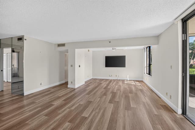7201 PROMENADE Drive # 101, Boca Raton FL 33433 - Boca Raton, FL - Photo 5