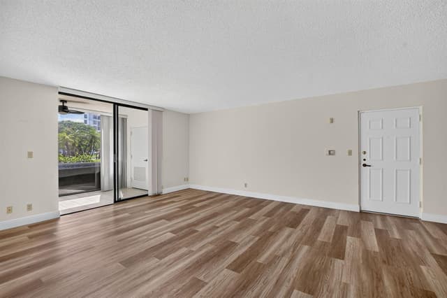 7201 PROMENADE Drive # 101, Boca Raton FL 33433 - Boca Raton, FL - Photo 4