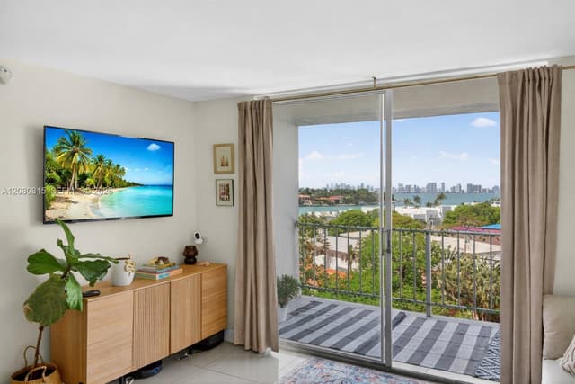 6900 Bay Dr # 6B, Miami Beach FL 33141 - Miami Beach, FL - Photo 6