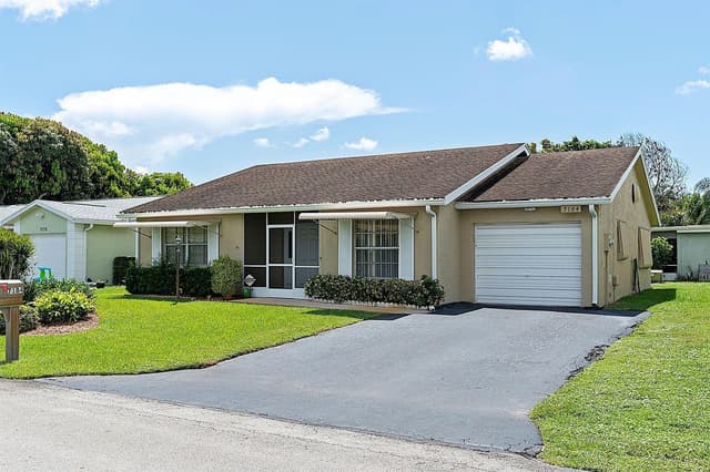 7184 PINE MANOR Drive, Lake Worth FL 33467 - Lake Worth, FL - Photo 3