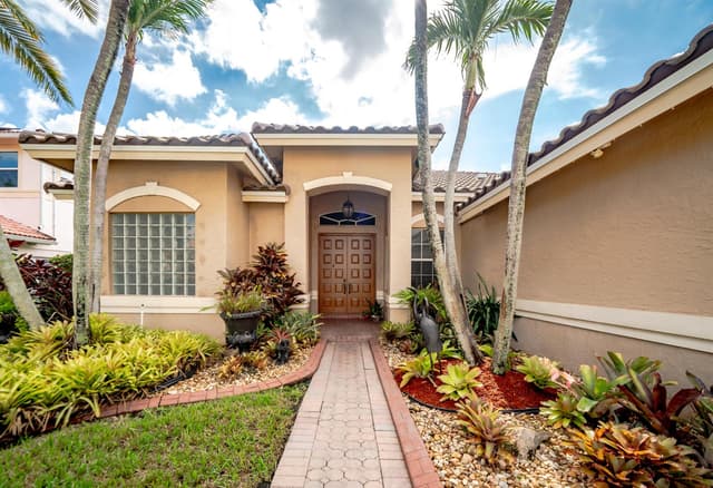 5649 NW 106TH Way, Coral Springs FL 33076 - Coral Springs, FL - Photo 4