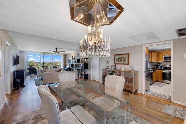 3960 Oaks Clubhouse Drive # 504, Pompano Beach FL 33069 - Pompano Beach, FL - Photo 5