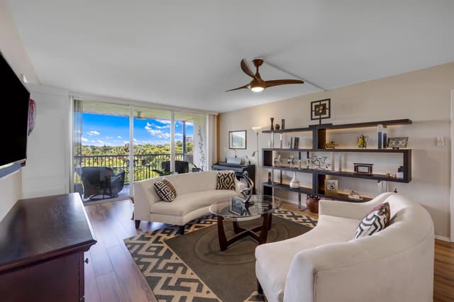 3960 Oaks Clubhouse Drive # 504, Pompano Beach FL 33069 - Pompano Beach, FL - Photo 4