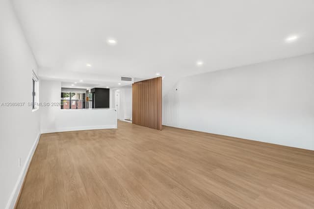 10046 NW 41st St # 4, Doral FL 33178 - Doral, FL - Photo 5