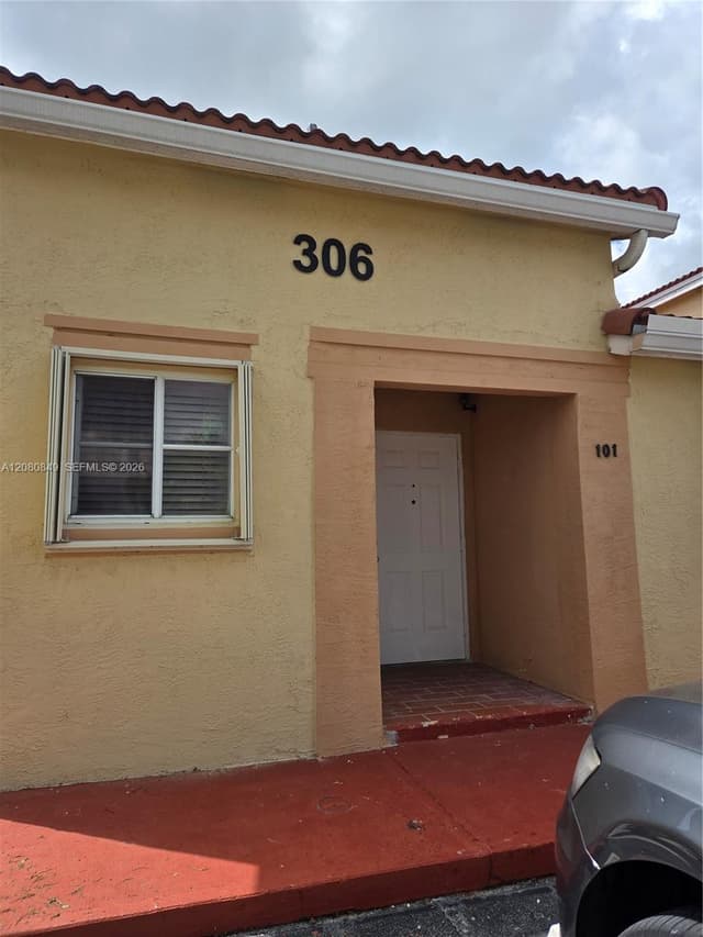 306 NW 114th Ave # 101, Sweetwater FL 33172 - Sweetwater, FL - Photo 2