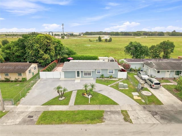 4111 NW 203rd Ln, Miami Gardens FL 33055 - Miami Gardens, FL - Photo 2