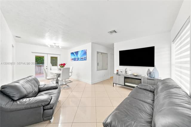 4111 NW 203rd Ln, Miami Gardens FL 33055 - Miami Gardens, FL - Photo 4