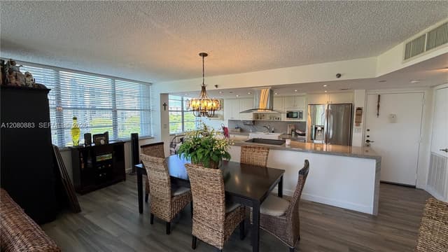 1200 Saint Charles Pl # 411, Pembroke Pines FL 33026 - Pembroke Pines, FL - Photo 7