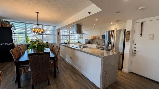 1200 Saint Charles Pl # 411, Pembroke Pines FL 33026 - Pembroke Pines, FL - Photo 3