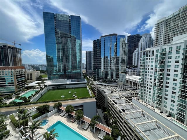 1300 Brickell Bay Dr # 2010, Miami FL 33131 - Miami, FL - Photo 2