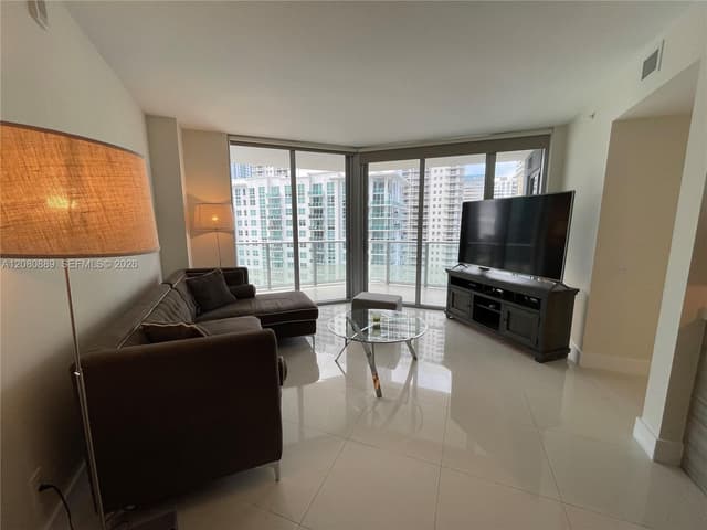 1300 Brickell Bay Dr # 2010, Miami FL 33131 - Miami, FL - Photo 5