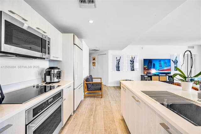 45 SW 9th St # 2103, Miami FL 33130 - Miami, FL - Photo 6