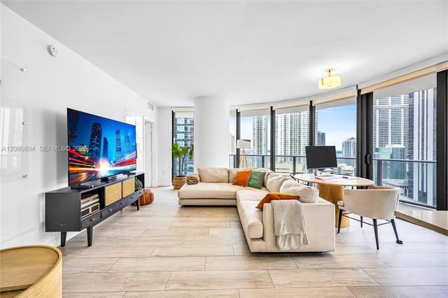 45 SW 9th St # 2103, Miami FL 33130 - Miami, FL - Photo 3