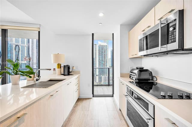45 SW 9th St # 2103, Miami FL 33130 - Miami, FL - Photo 5