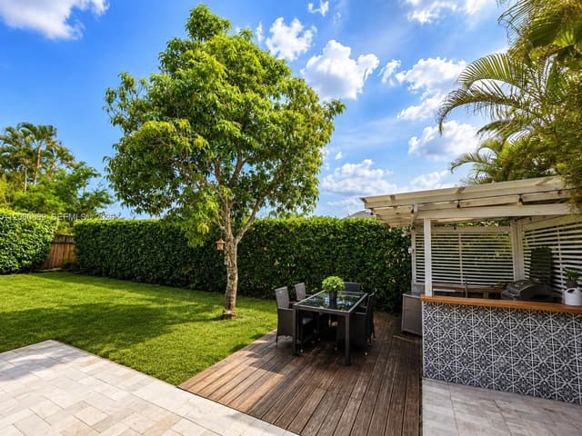 9416 NW 72nd Ct, Tamarac FL 33321 - Tamarac, FL - Photo 4