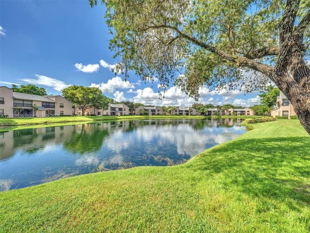 3482 NW 47th Ave # 3121, Coconut Creek FL 33063 - Coconut Creek, FL - Photo 3
