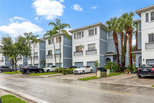 3513 NW 14th Ct # 3513, Lauderhill FL 33311 - Lauderhill, FL - Photo 2