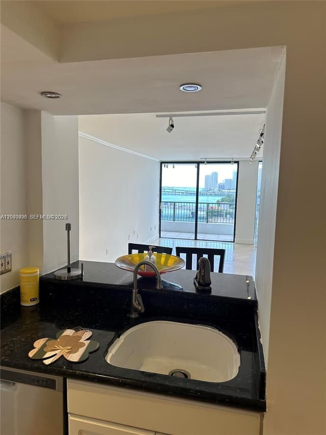 555 NE 15th St # 11J, Miami FL 33132 - Miami, FL - Photo 6