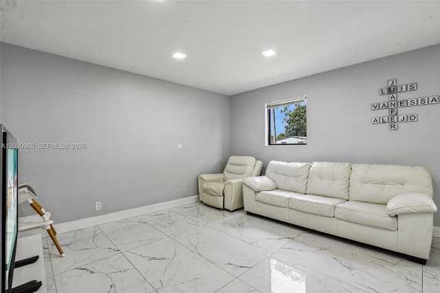 1421 N 68th Ter, Hollywood FL 33024 - Hollywood, FL - Photo 6