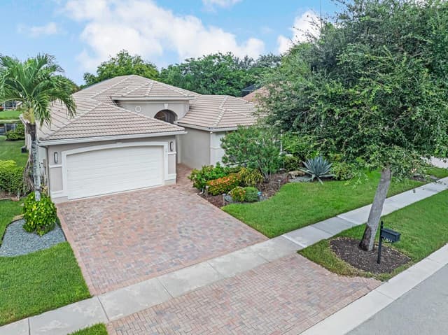 7911 Ferndale Bend Drive, Lake Worth FL 33467 - Lake Worth, FL - Photo 4