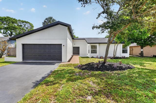 386 NW 40th Terrace, Deerfield Beach FL 33442 - Deerfield Beach, FL - Photo 3