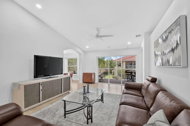 12447 Crystal Pointe Drive # 201, Boynton Beach FL 33437 - Boynton Beach, FL - Photo 2