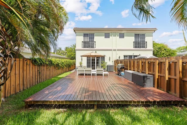 1323 NE 5TH Terrace # 1323, Fort Lauderdale FL 33304 - Fort Lauderdale, FL - Photo 5